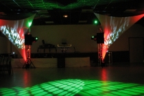 Concept 2 Totems 4 projecteurs robotisés