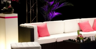 Scénographie - Colonne lumineuse - Design floral