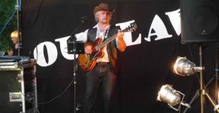 OUTLAW situ exteriour