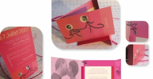 Des personnages ludiques qui ressemblent aux mariés.