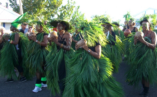 Animation d'anniversaire folklore Antillais : danseurs et musiciens Antillais