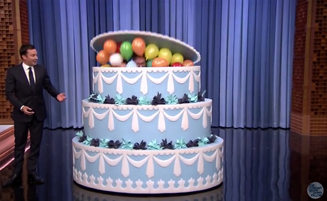 Gateau Surprise Geant Pour Un Anniversaire Recherche Devis Et Tarif