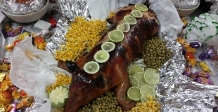 Organiser un méchoui ou cochon de lait à la broche pour une fête familiale