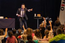 Trouver un spectacle ou animation enfants pas cher pour un arbre de Noël