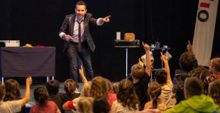 Trouver un spectacle ou animation enfants pas cher pour un arbre de Noël