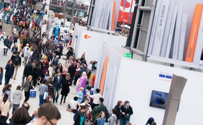 Création d'un stand d'exposition sur mesure pour un salon professionnel