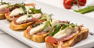 Traiteur entreprise à Paris et Île-de-France (repas, buffet, plateaux repas)