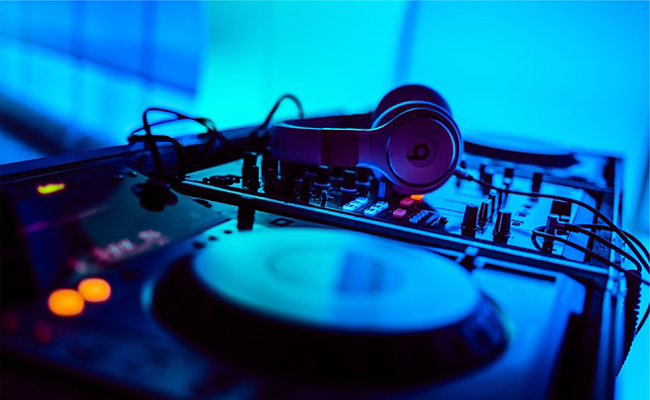 Choisir le bon DJ pour son mariage