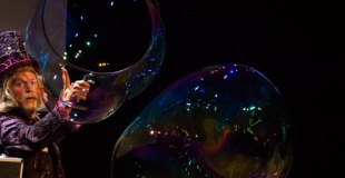Cabaret Walter Sôp, souffleur de bulles
