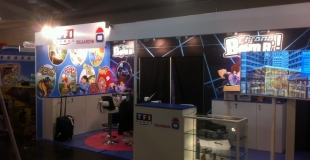Montage en cours du stand TFI au salon du jouet à Nuremberg - Conception du projet par United Stand
