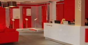 Showroom installé - Conception Projer par BY-D - Fabrication & Montage par Mythiqs