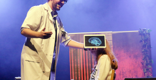 Magie digitale lors de mon numéro Magicothérapie