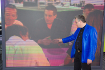 Surveillance de la finale du championnat de France de poker