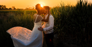 Séance couple au coucher de soleil