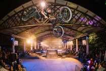 spectacle BMX freestyle