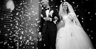 Sortie d'église de la cérémonie religieuse du mariage