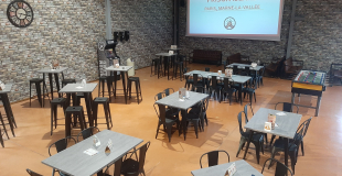 Un espace réunion modulable et équipé