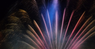 Spectacle de jets d'eau Millétoiles