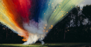 Spectacle de feu d'artifice de jour Millétoiles